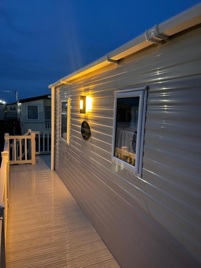 Campsite Golden Palm Pg163